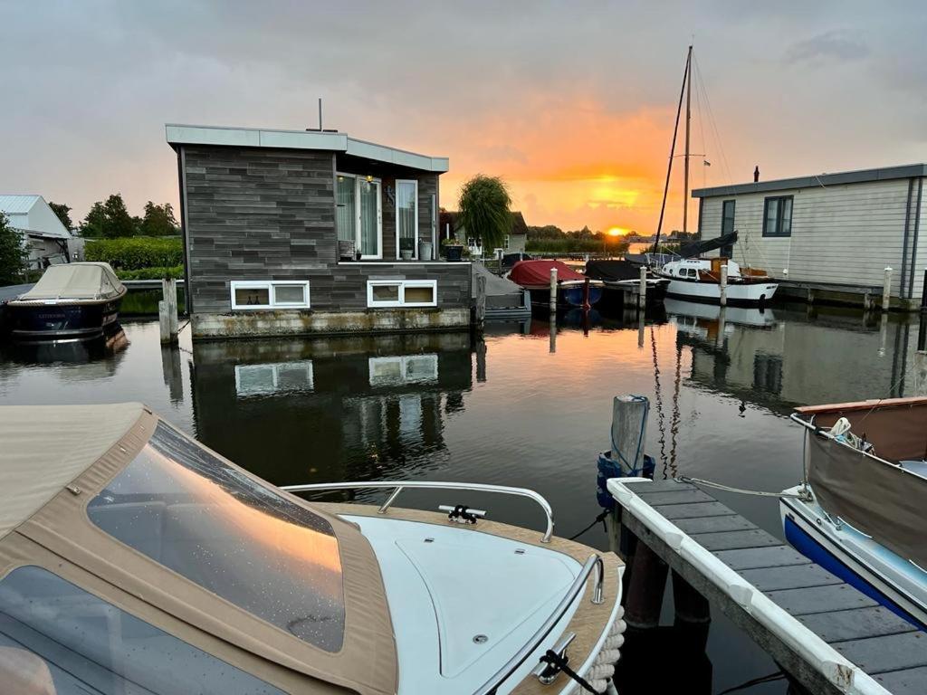 Quiet Waterloft Near Amsterdam And Schiphol Ws17 Hotel Алсмер Екстериор снимка