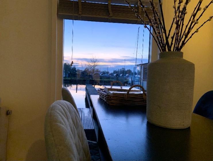 Quiet Waterloft Near Amsterdam And Schiphol Ws17 Hotel Алсмер Екстериор снимка